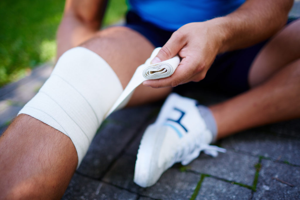 hot and cold therapy can help injuries